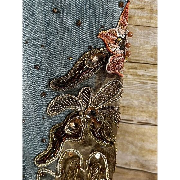 A.Z.I MID-RISE NWT EMBROIDERED BEADED EMBELLISHED JEWELED NATURAL CAPRI JEANS - Picture 8 of 9